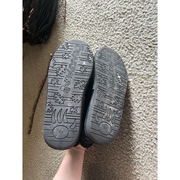 Bearpaw Women’s Size 11 Black Short Boots W/ Buckle Winter Fur Lined Boot - Picture 4 of 6